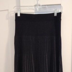MAX STUDIO Pleated Midi Sweater Knit Skirt